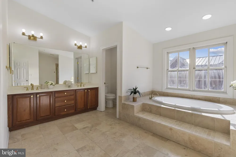 1256 DOCKSIDE CIRCLE Baltimore, MD 21224