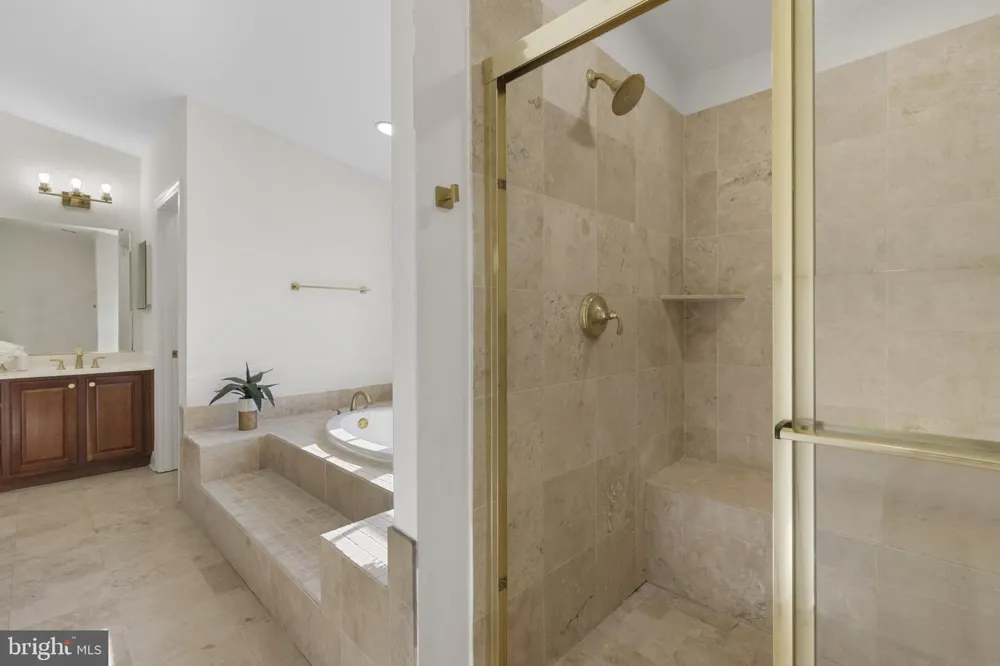 1256 DOCKSIDE CIRCLE Baltimore, MD 21224