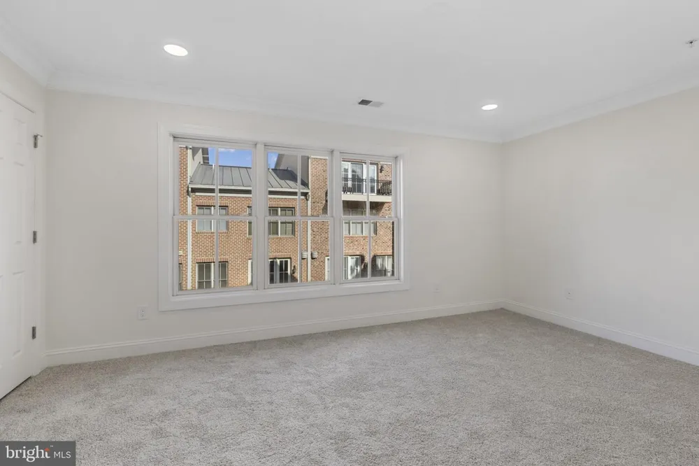 1256 DOCKSIDE CIRCLE Baltimore, MD 21224