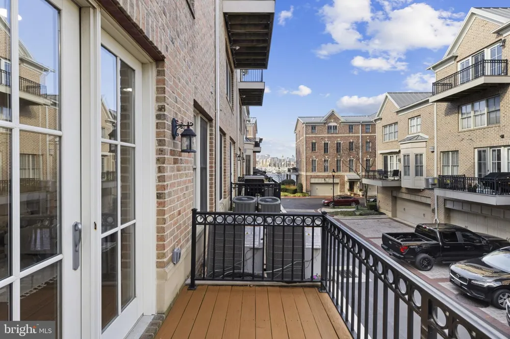 1256 DOCKSIDE CIRCLE Baltimore, MD 21224