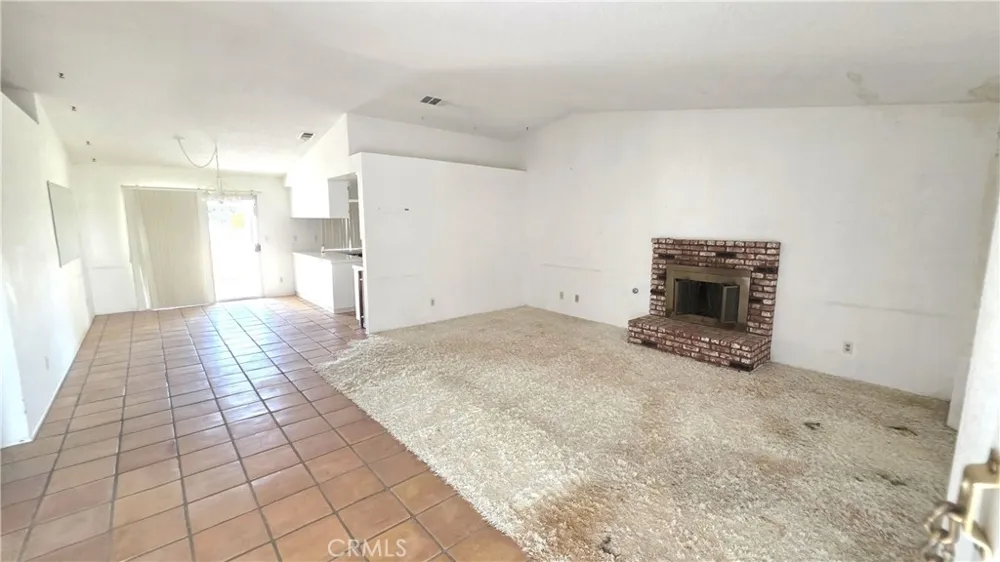36841 96th E Littlerock, CA 93543