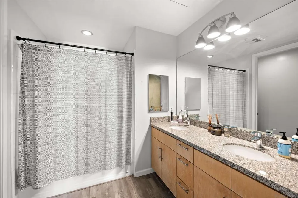 1050 Island Ave. #621 San Diego, CA 92101