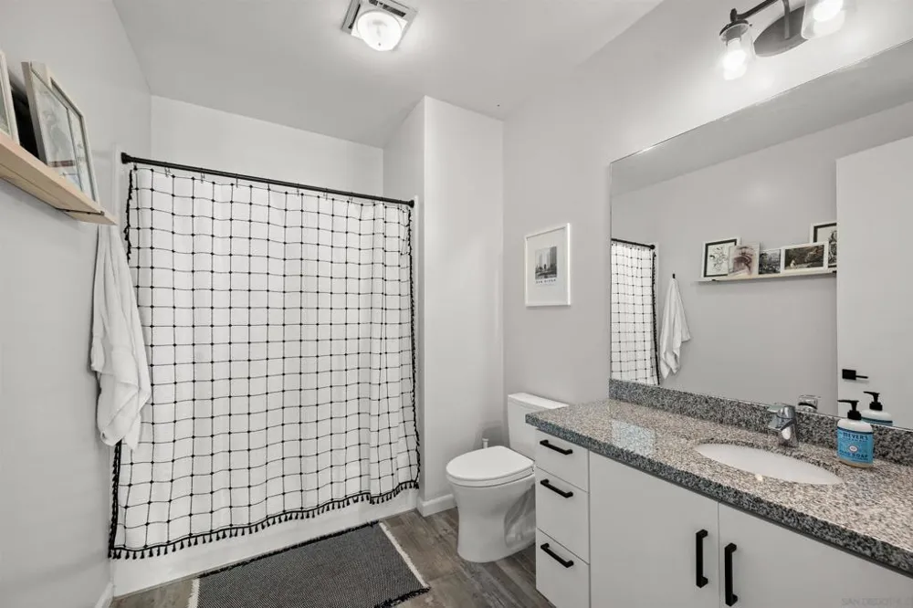 1050 Island Ave. #621 San Diego, CA 92101
