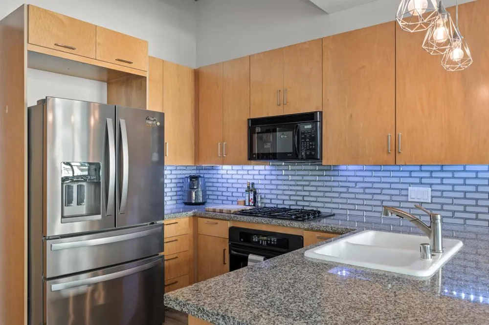 1050 Island Ave. #621 San Diego, CA 92101