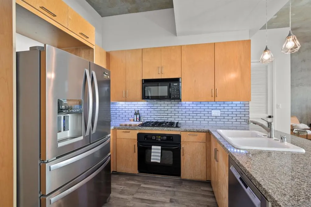 1050 Island Ave. #621 San Diego, CA 92101