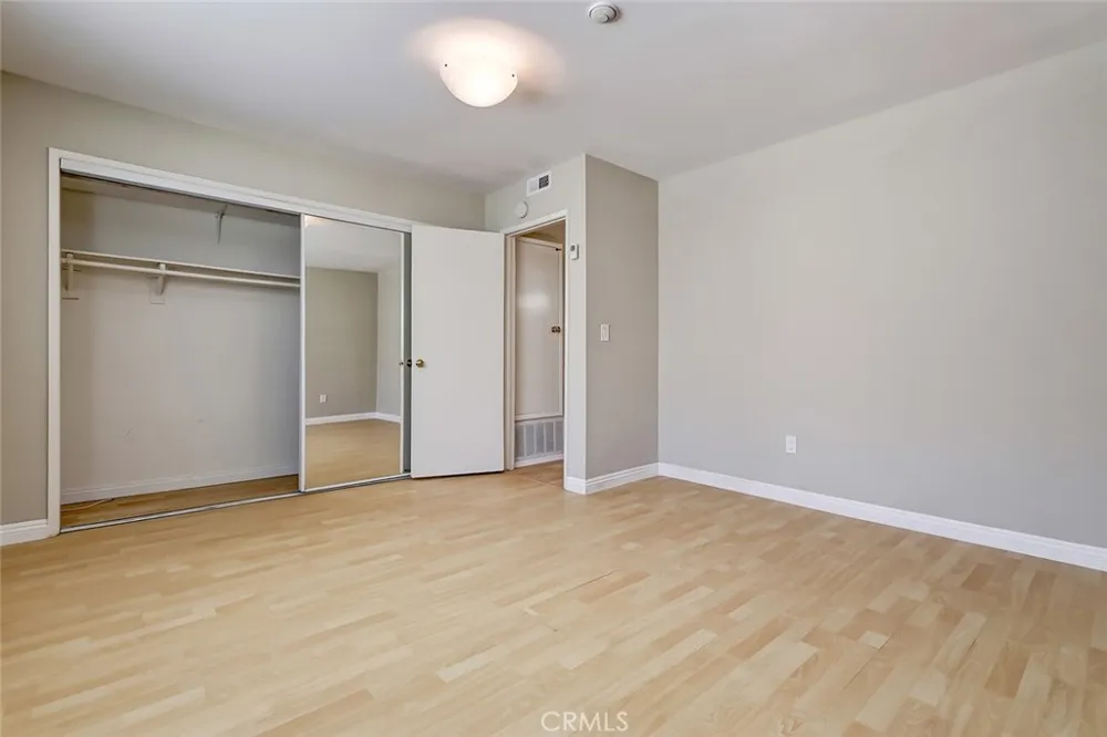 2219 Curtis #C Redondo Beach, CA 90278