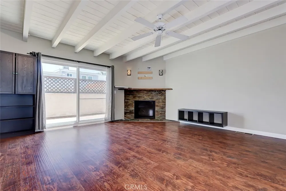 2219 Curtis #C Redondo Beach, CA 90278