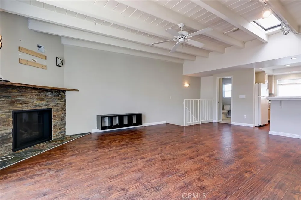 2219 Curtis #C Redondo Beach, CA 90278