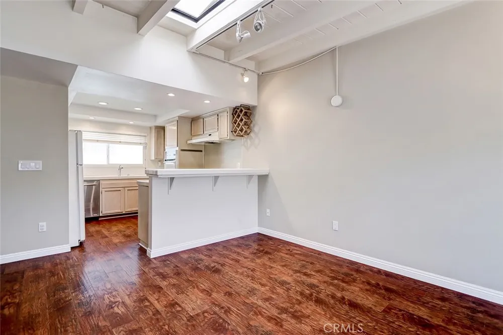 2219 Curtis #C Redondo Beach, CA 90278