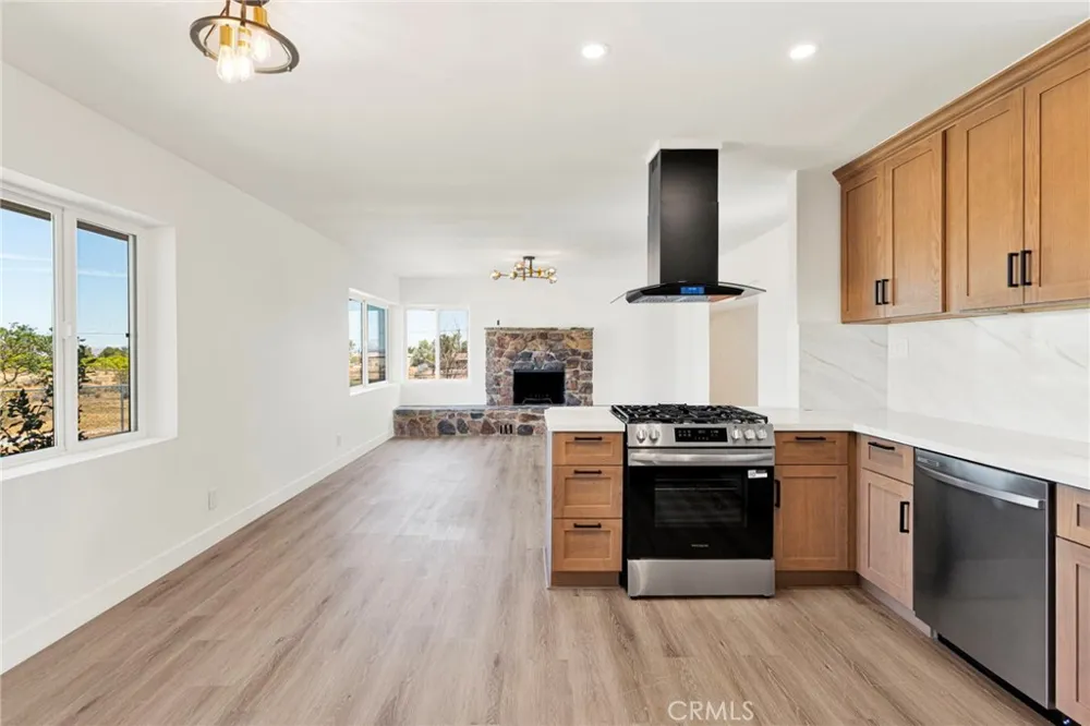 10675 Joshua Apple Valley, CA 92308