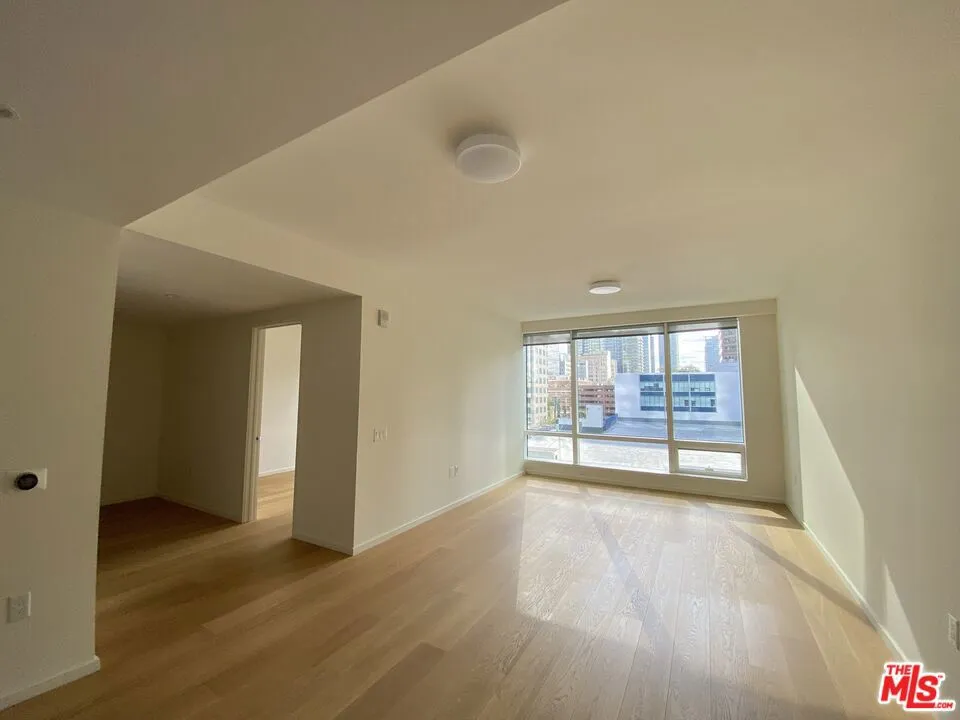 877 Francisco Street #607 Los Angeles, CA 90017