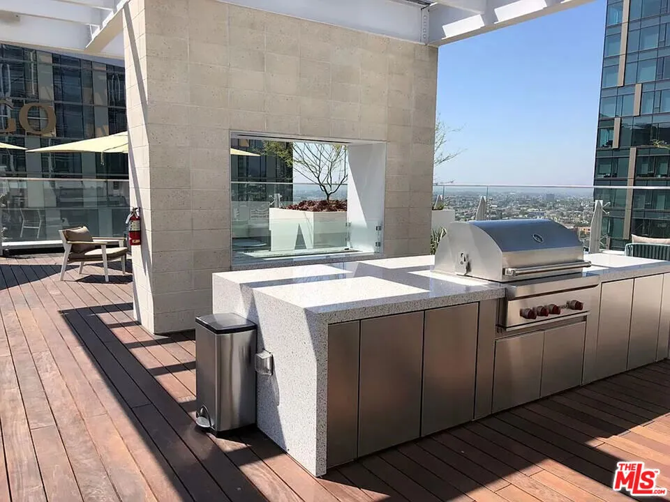 877 Francisco Street #607 Los Angeles, CA 90017