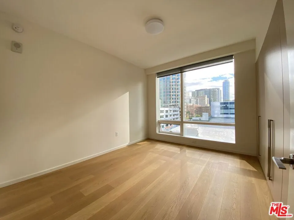 877 Francisco Street #607 Los Angeles, CA 90017