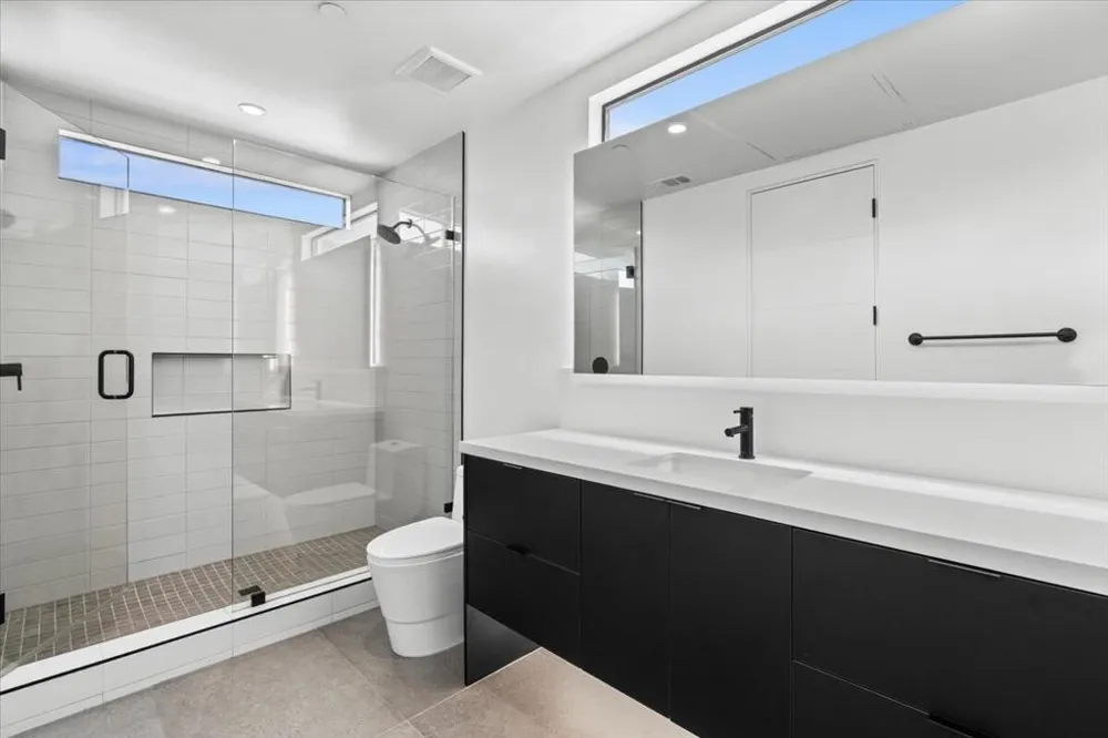161 Holliday Way Palm Springs, CA 92262