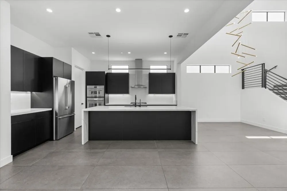 161 Holliday Way Palm Springs, CA 92262