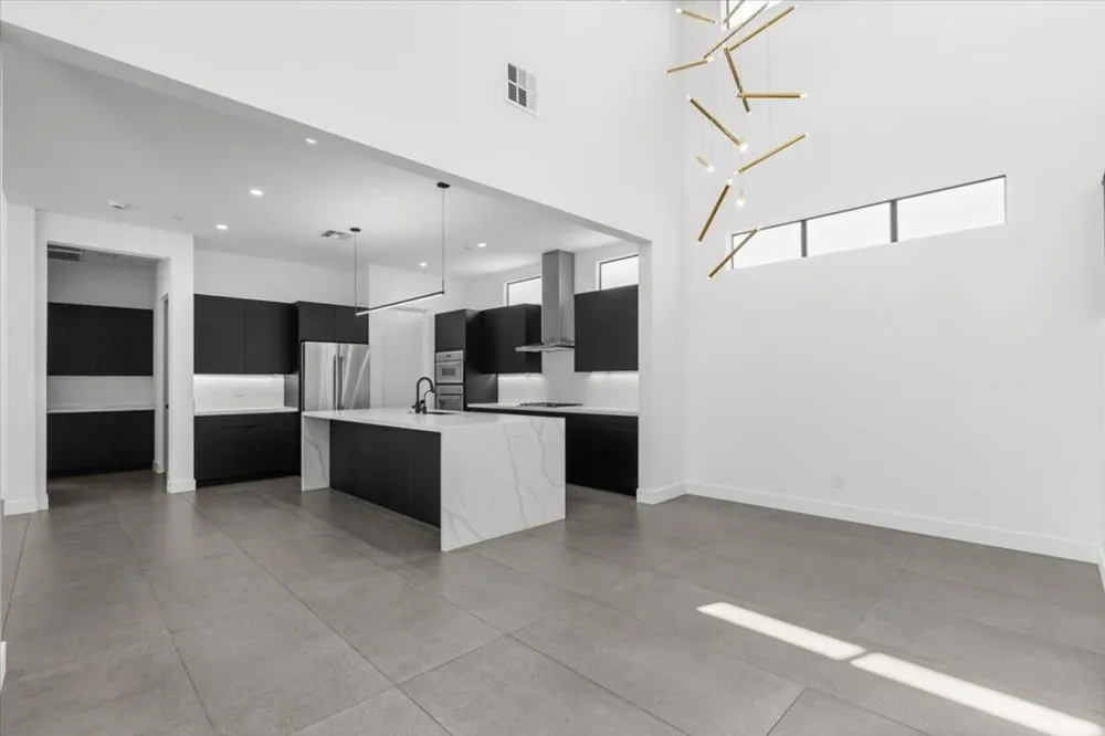 161 Holliday Way Palm Springs, CA 92262