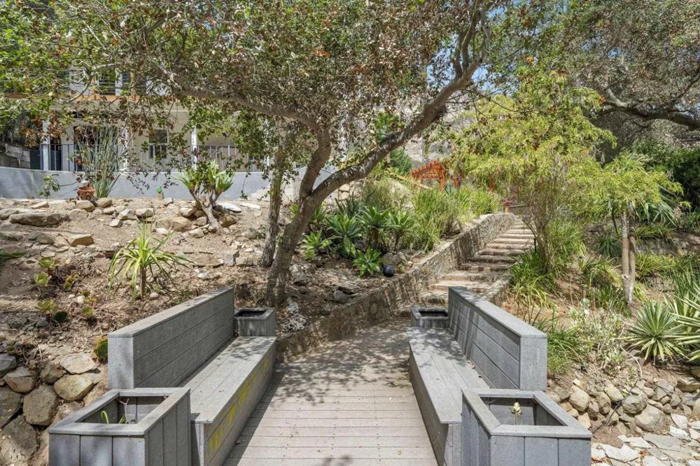 9419 Mount Israel Road Escondido, CA 92029