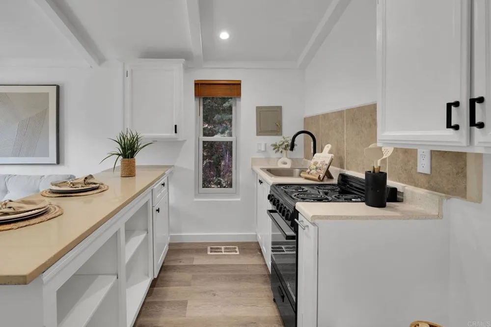 9419 Mount Israel Road Escondido, CA 92029