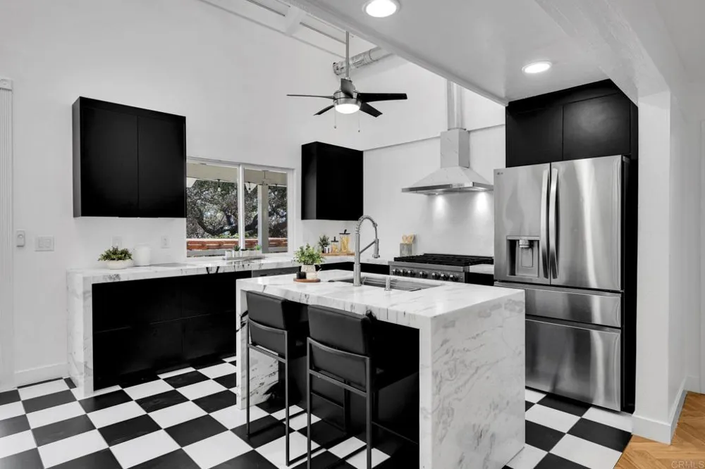 9419 Mount Israel Road Escondido, CA 92029
