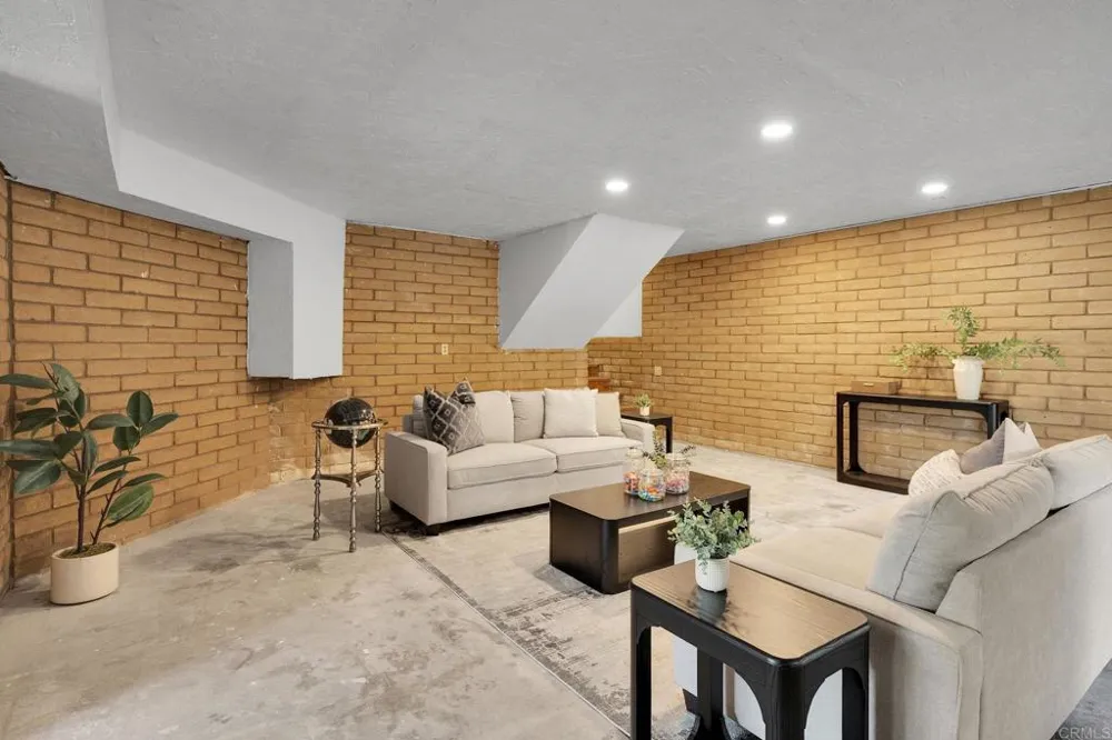9419 Mount Israel Road Escondido, CA 92029
