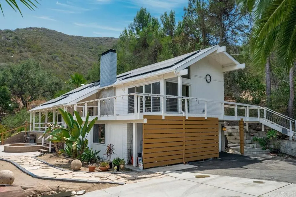 9419 Mount Israel Road Escondido, CA 92029