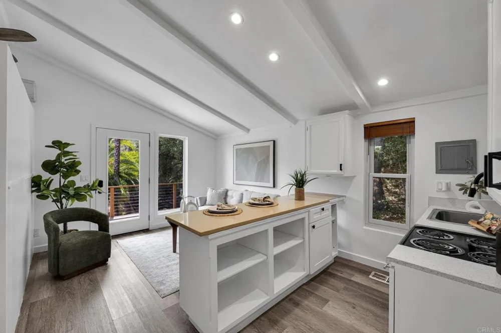 9419 Mount Israel Road Escondido, CA 92029