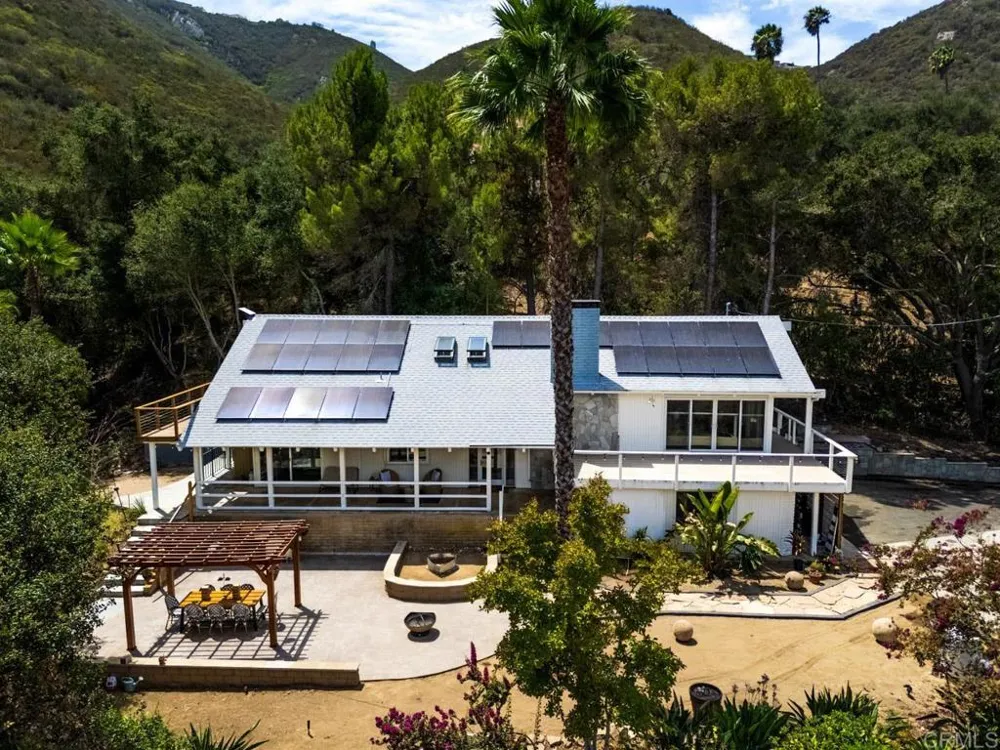 9419 Mount Israel Road Escondido, CA 92029