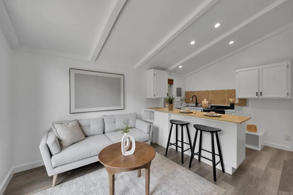 9419 Mount Israel Road Escondido, CA 92029