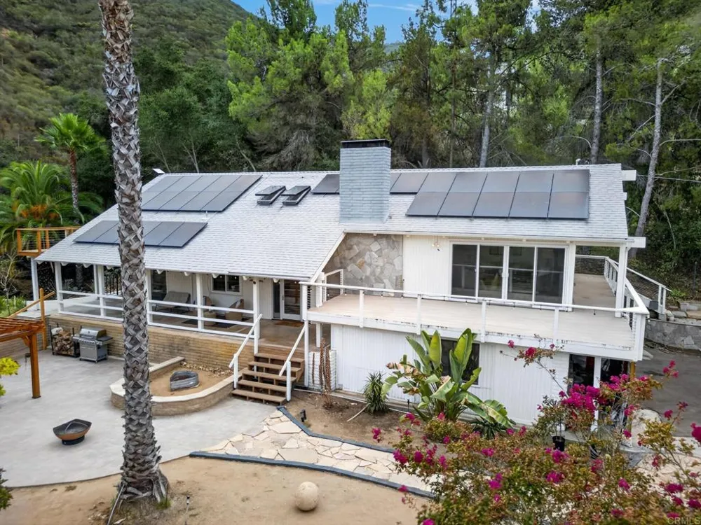 9419 Mount Israel Road Escondido, CA 92029