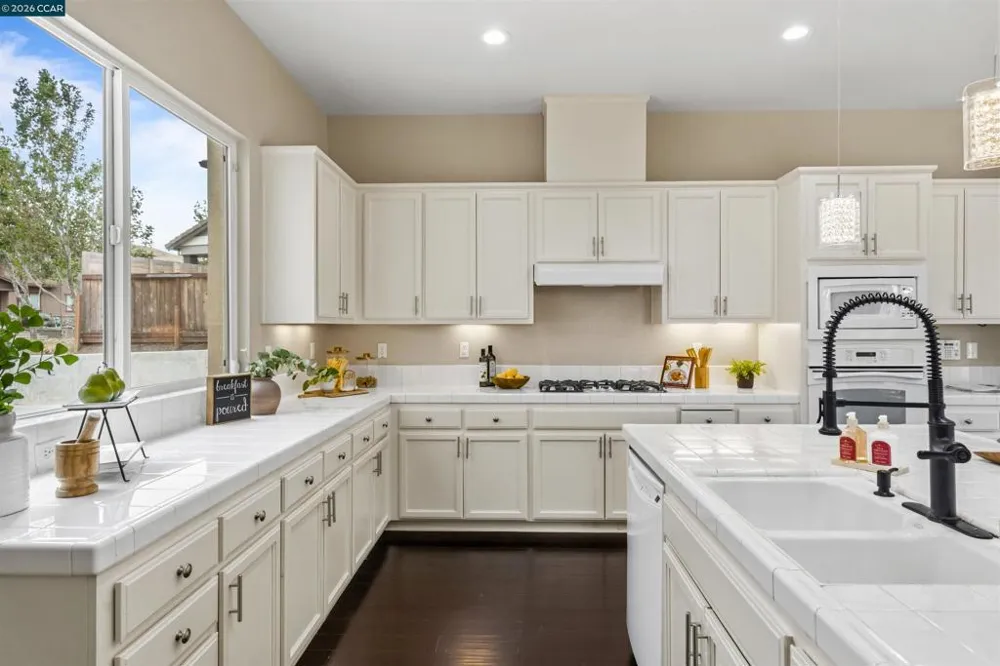4990 Ridgefield Cir Fairfield, CA 94534