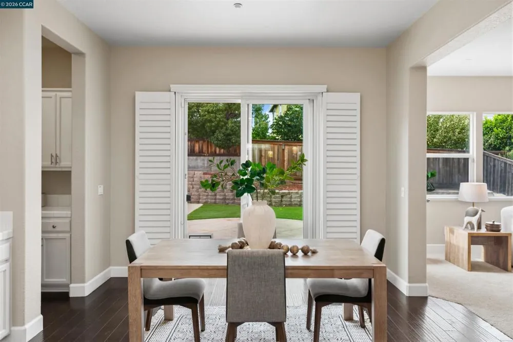 4990 Ridgefield Cir Fairfield, CA 94534