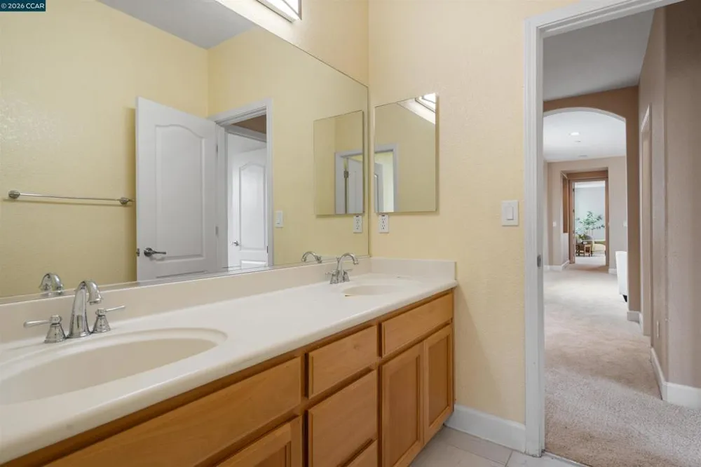 4990 Ridgefield Cir Fairfield, CA 94534