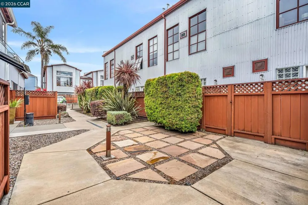 3116 Adeline St #110 Oakland, CA 94608