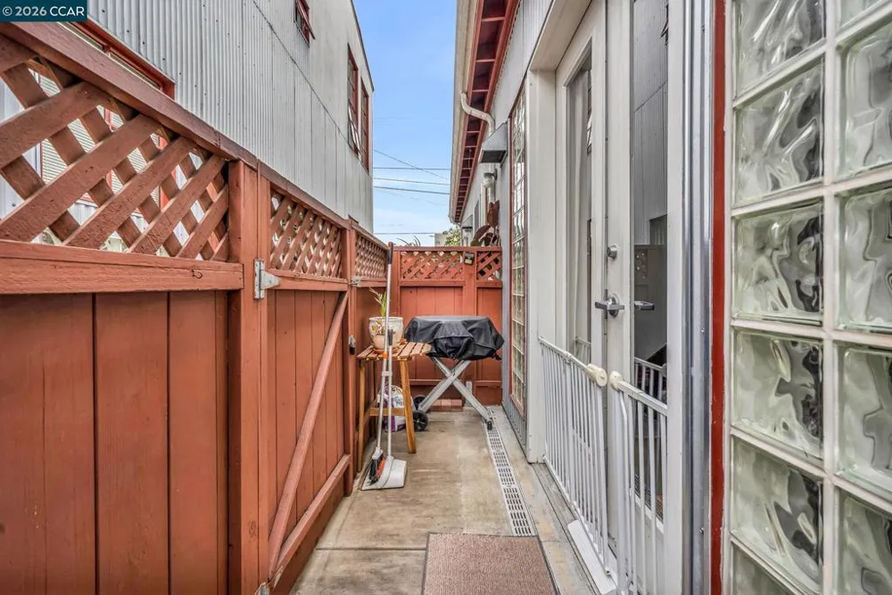 3116 Adeline St #110 Oakland, CA 94608