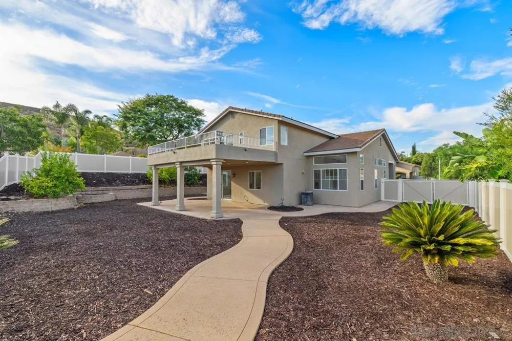 9910 Mollie Santee, CA 92071