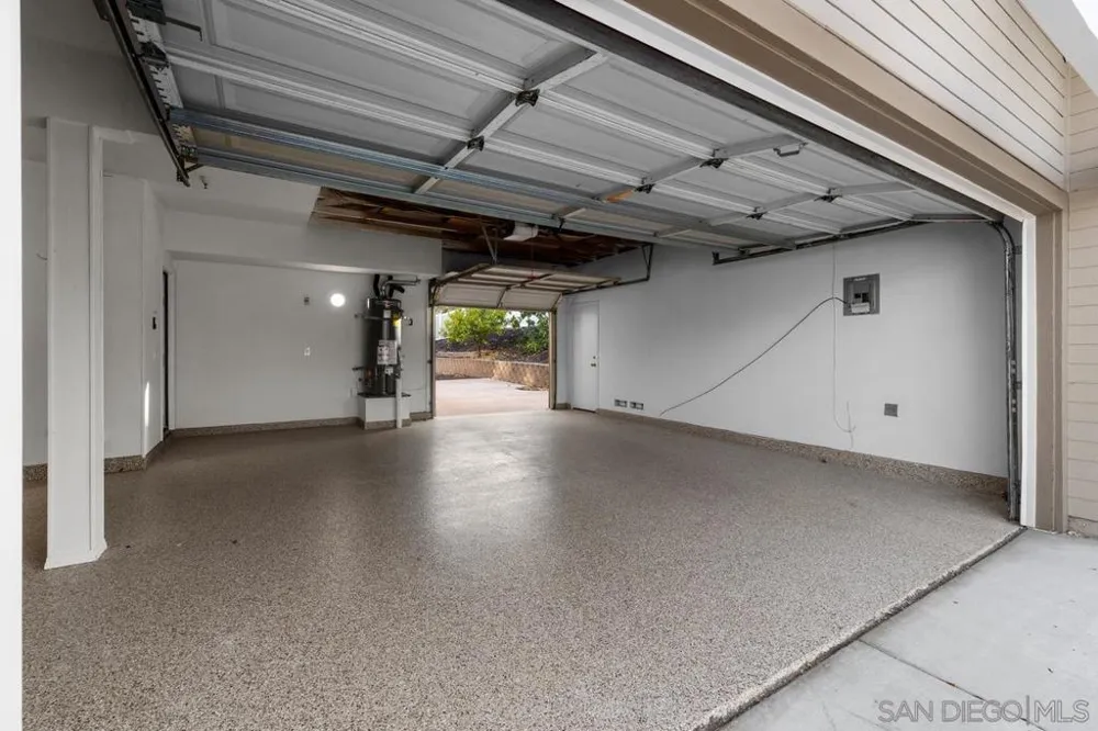9910 Mollie Santee, CA 92071