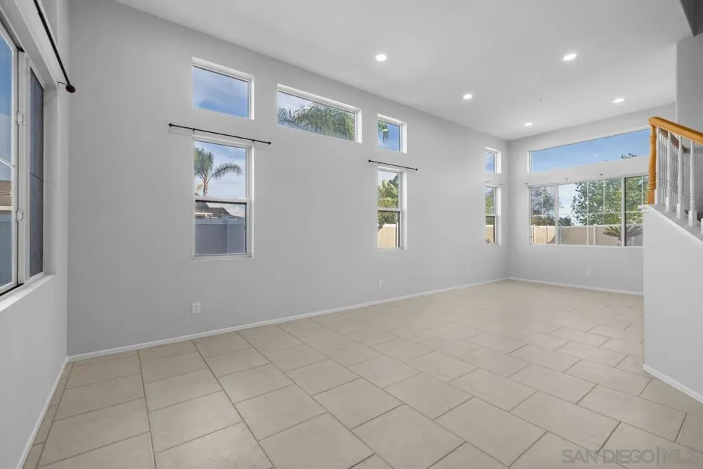 9910 Mollie Santee, CA 92071