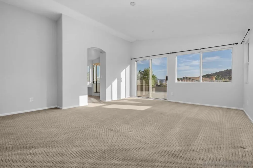 9910 Mollie Santee, CA 92071