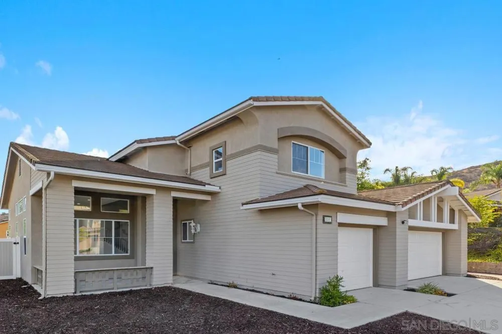 9910 Mollie Santee, CA 92071