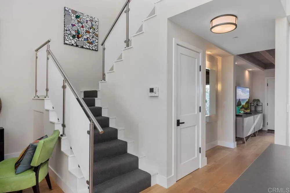 2687 State Street Carlsbad, CA 92008