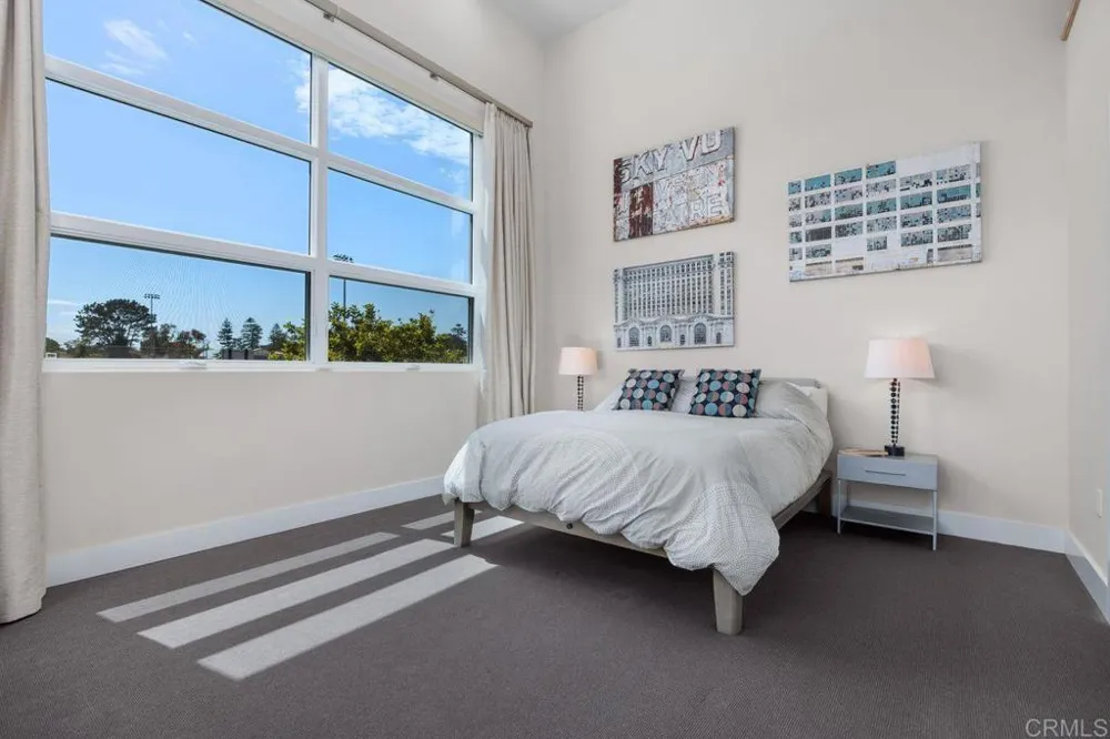 2687 State Street Carlsbad, CA 92008