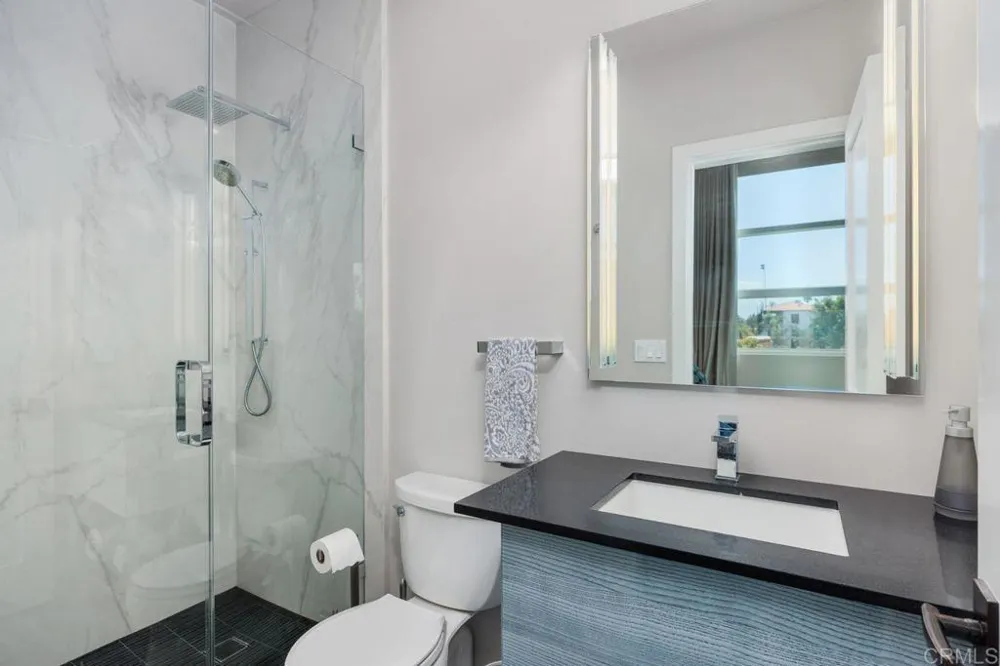 2687 State Street Carlsbad, CA 92008
