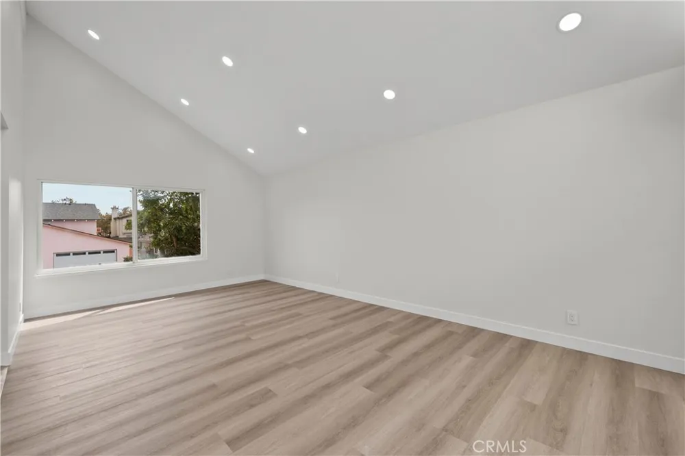 5437 Vista Fortuna Cypress, CA 90630
