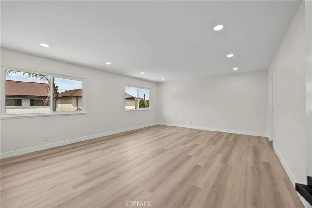 5437 Vista Fortuna Cypress, CA 90630