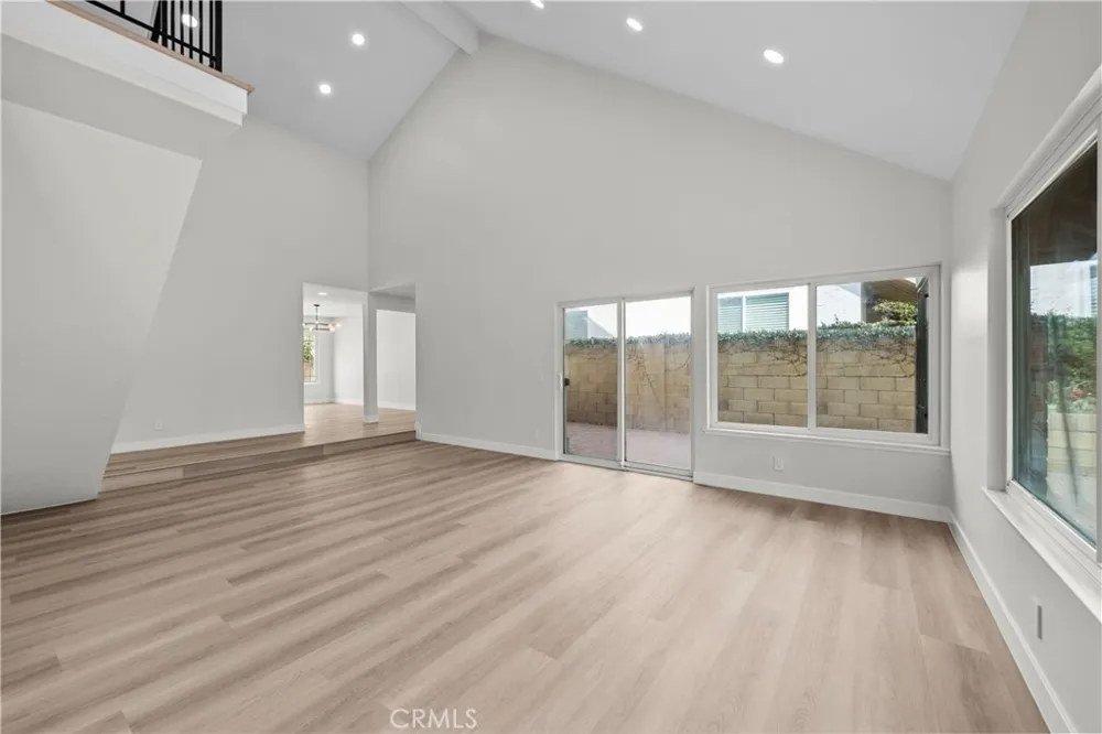 5437 Vista Fortuna Cypress, CA 90630