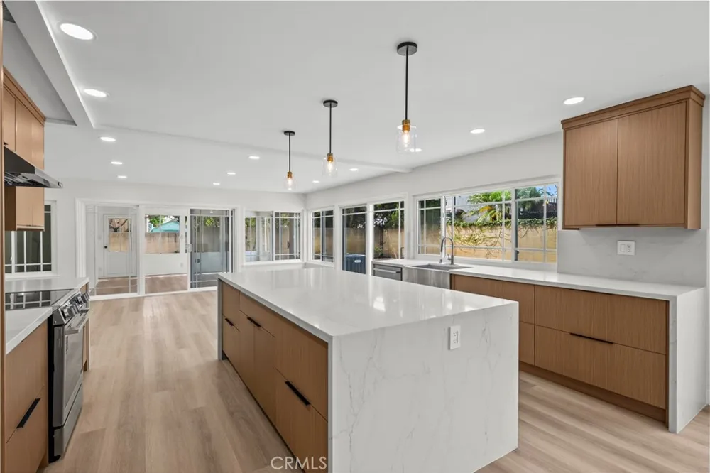 5437 Vista Fortuna Cypress, CA 90630