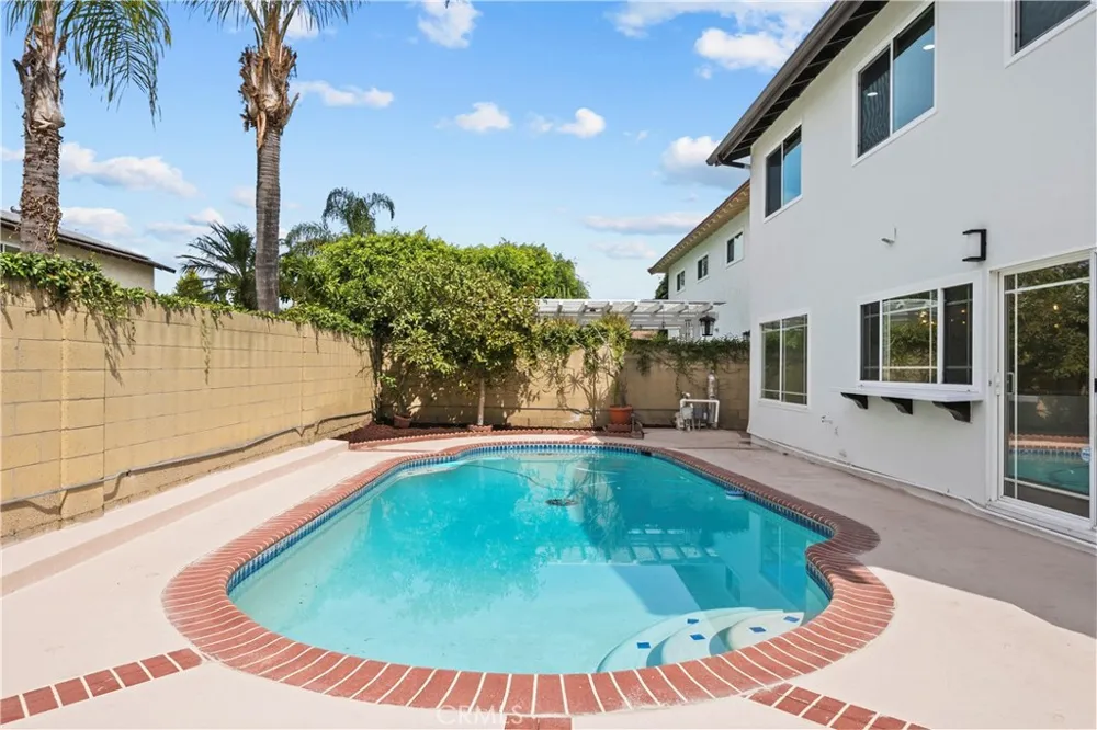 5437 Vista Fortuna Cypress, CA 90630