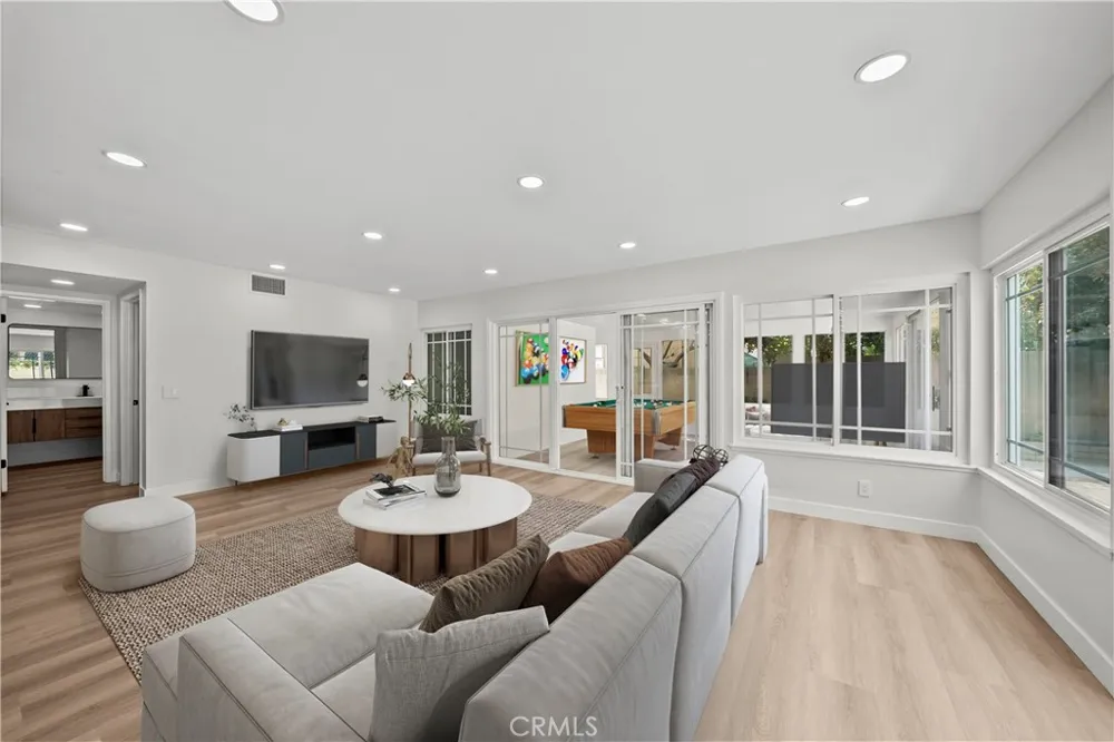 5437 Vista Fortuna Cypress, CA 90630