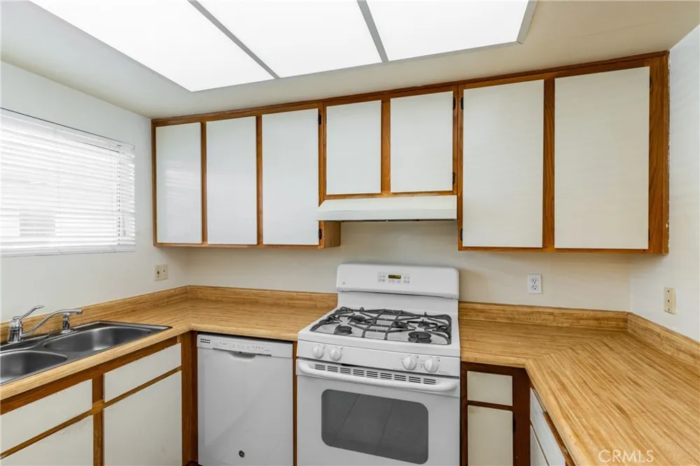 2915 Montrose Avenue #430 Glendale, CA 91214