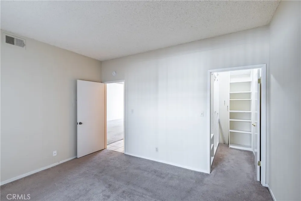 2915 Montrose Avenue #430 Glendale, CA 91214